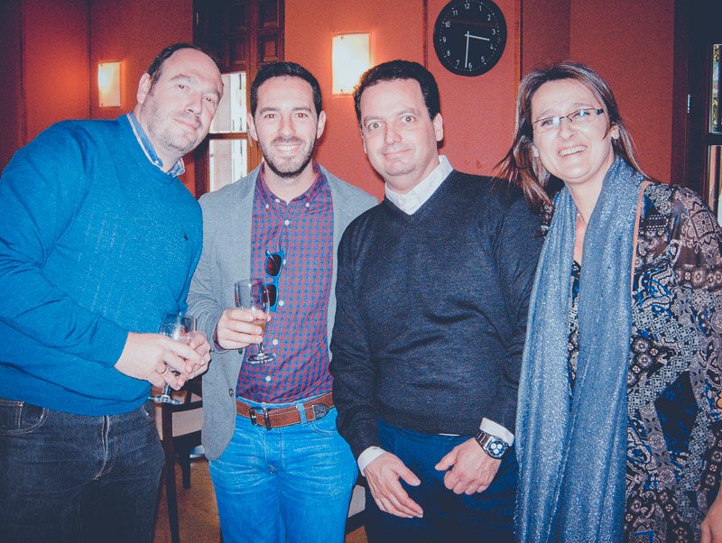 @BNISinergia Reunión de fin de año, con un poco de retraso, pero donde no faltaron las anécdotas, risas y regalos. Nos lo pasamos genial.