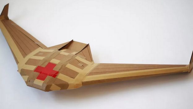 computerhoy's tweet image. Crean drones desechables de cartón para entregar medicinas. ift.tt/2jlZrlY
