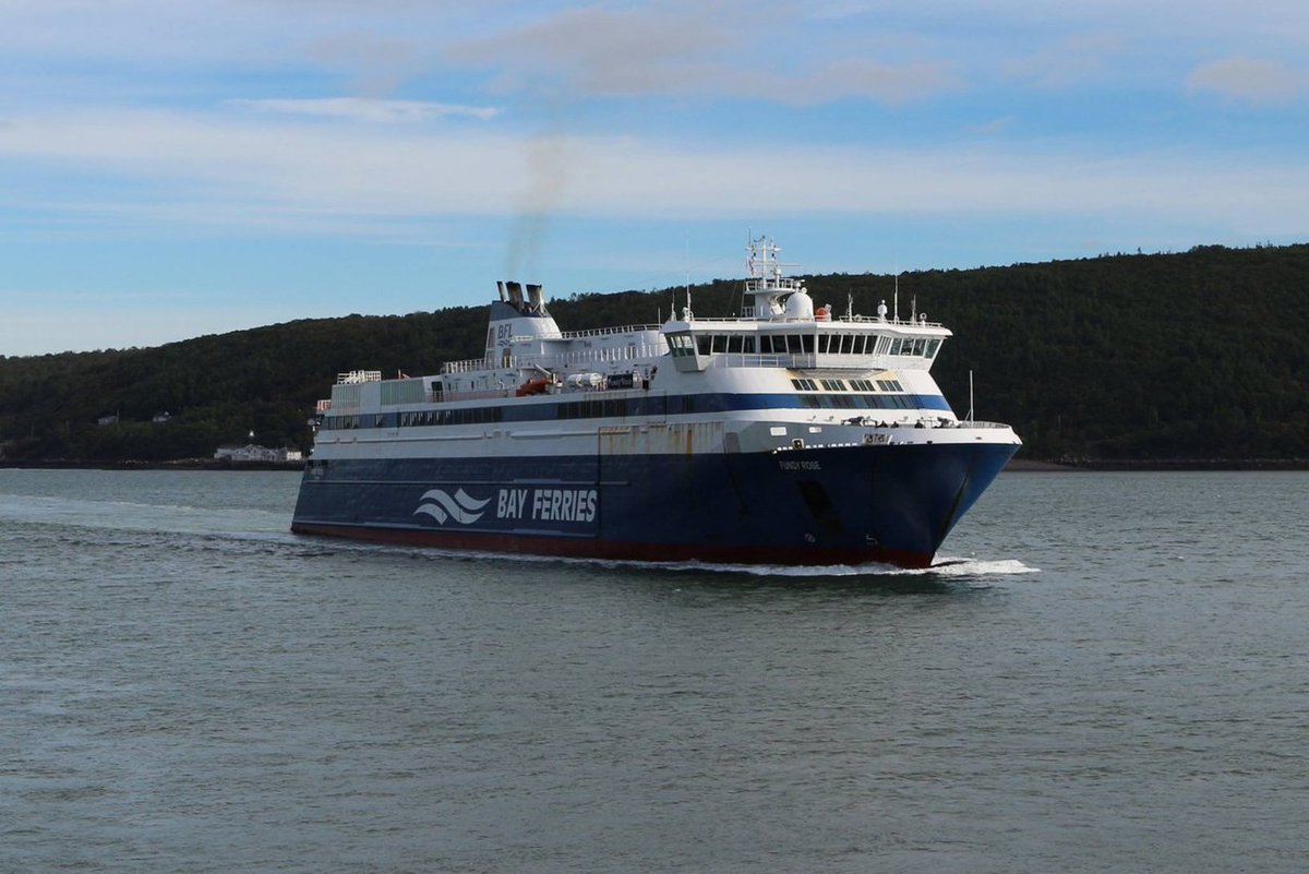 BayFerries's tweet photo. Sundays should come with a pause button, for more moments like this on the ferry!

https://t.co/LZpnzxlt27 📷: Jacques M. #ferrytravel https://t.co/HkrQyrBqwP