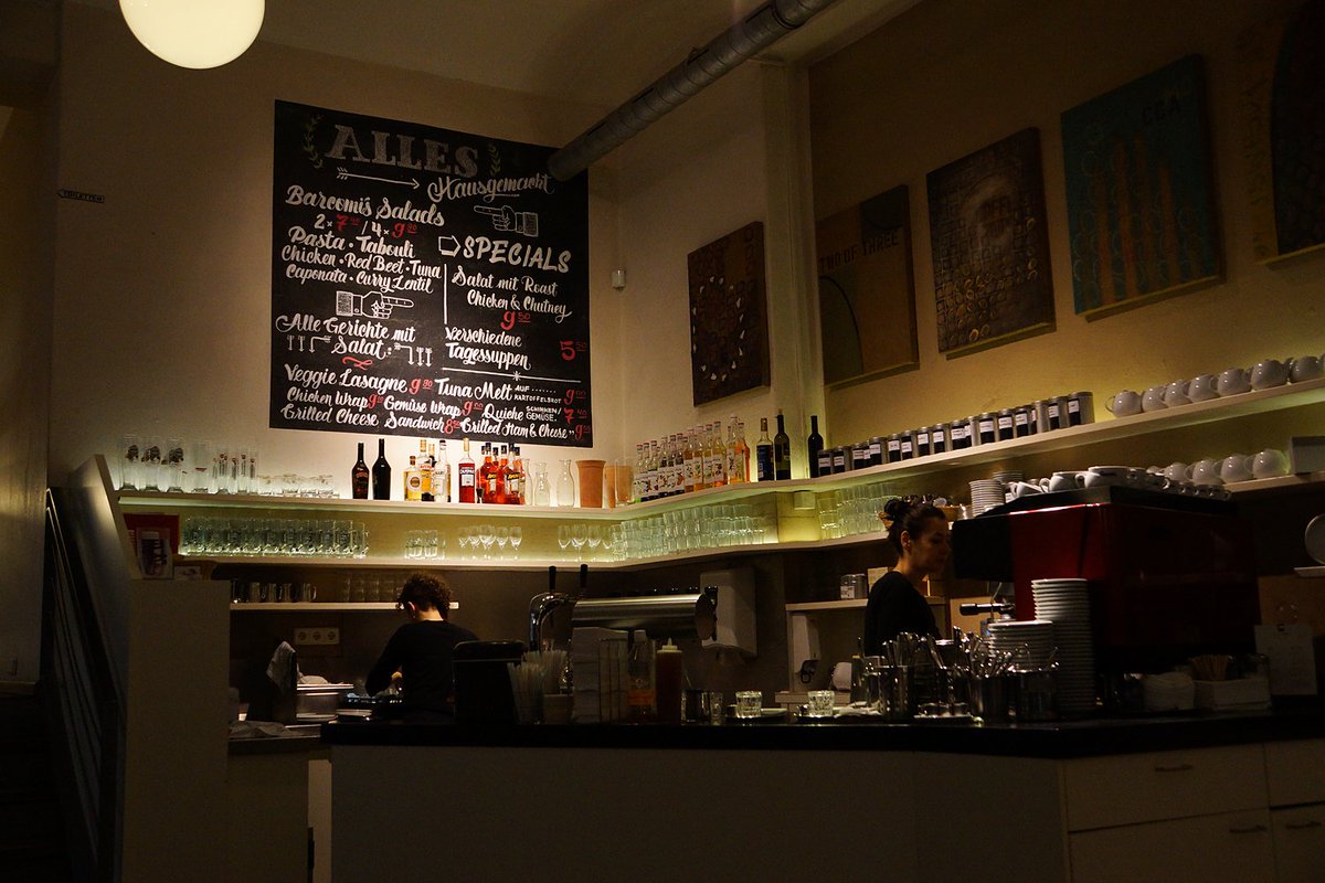 awernerfoto's tweet photo. Immer wieder ein Genuss in #Berlin #Barcomis https://t.co/H1EXWdMlYh https://t.co/1PZmVv4KEG