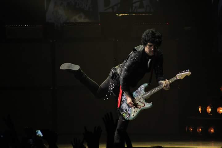 MJessica1996_'s tweet photo. #GreenDay @BJAofficial 
14/01/17 https://t.co/8Djmowm3Xy
