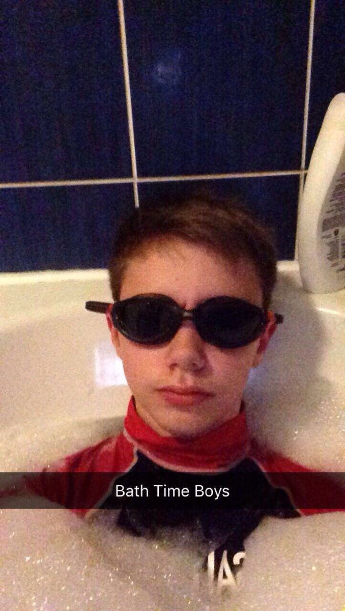 mrandersonwebb's tweet photo. My friends... https://t.co/cFz0IGUds9