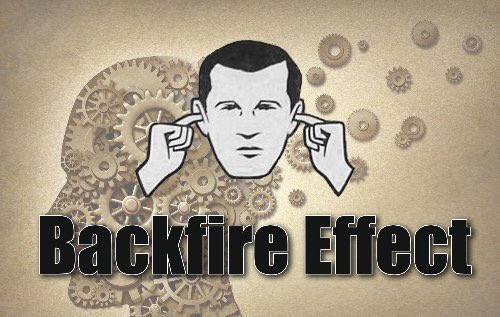 facts444's tweet photo. هناك ظاهرة نفسية اسمها "Backfire Effect" تقضي بأنه كلما حاولت أن تقنع شخصاً  بالبرهان والأرقام بأنه على خطأ كلما زاد قناعته بأنه على صواب! https://t.co/SmT4nNblS3