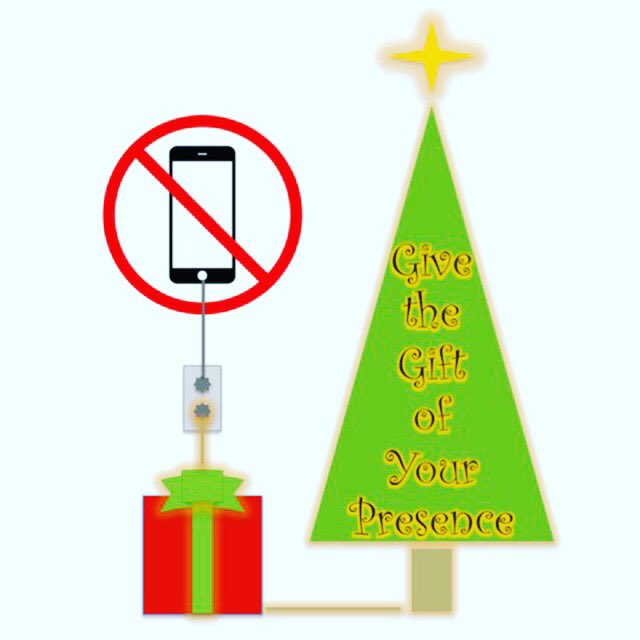 ChristmasUnplug's tweet photo. Thanks 4 the follow.  @Zohreen.  We're looking forward to Christmas 2017 https://t.co/IxcKu5XpmD https://t.co/SBBBnRlnBG