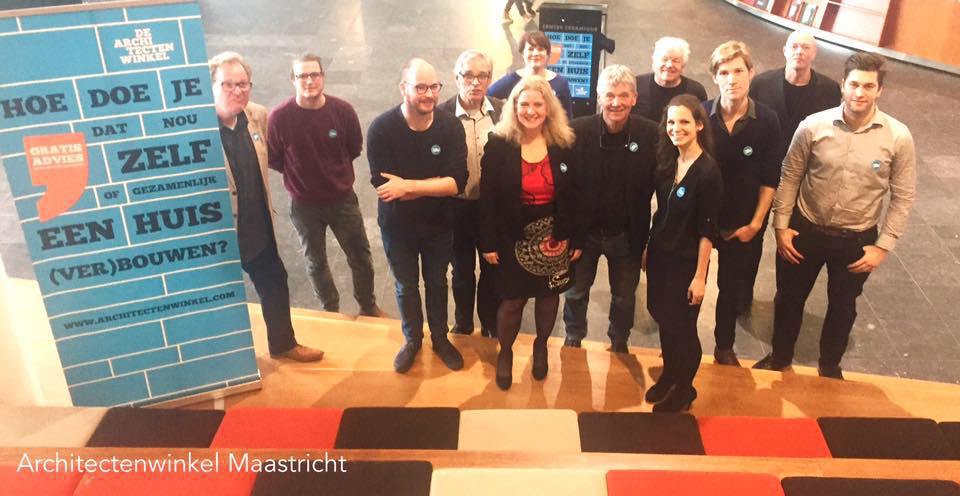 Architectenwinkel Maastricht viert feest architectenwinkel.com/2017/01/15/arc…
