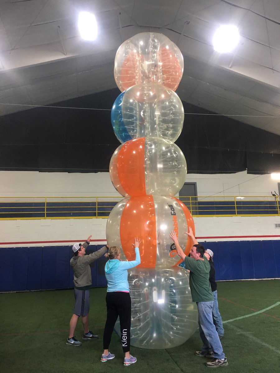 lakeshorebubble's tweet photo. Call Guinness! The challenge has been issued! First EVER 5 ball stack!!
#5ballstackchallenge #bubbleballus https://t.co/wvmqbC7o59