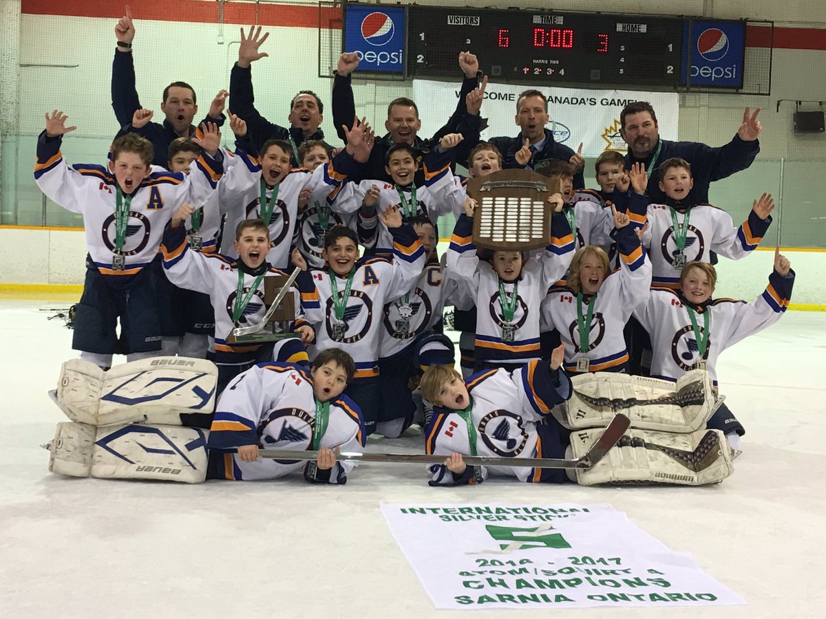 jandjedwards's tweet photo. Dundas Major Atom Blues win International Silver Stick Tournament. @DundasBlues #amazing #dundasblues #proudmom Congrats https://t.co/JIWMf8GbZF