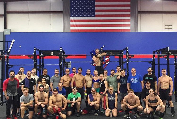 VisitCookeville's tweet photo. #FITcation fanatics. 🔴🏋🏻🔵
#trainwithrich #finishers #richfroning #fittestonearth #crossfitmayhem #crossfit #madeintn #ckvlsports #ckvlcool https://t.co/CUNazVVgj0