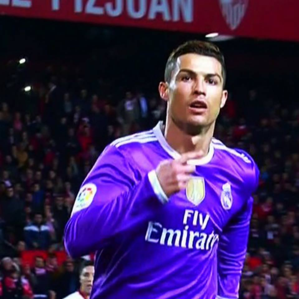 InvictosSomos's tweet photo. 272 goles en 249 partidos de Liga. No se dimensiona. No se valora. #Monstruo https://t.co/Ftz6SUIJqL