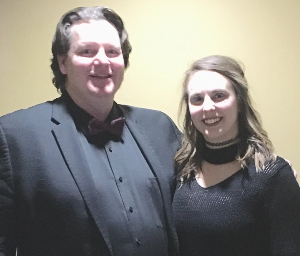 improvhypnosis's tweet photo. @martindeerline thanks for having me last night! Great to see Leanne on my stage for first time in 9 years #HillcrestJrHigh #hypnoreunion https://t.co/UyE2DDqvQ5