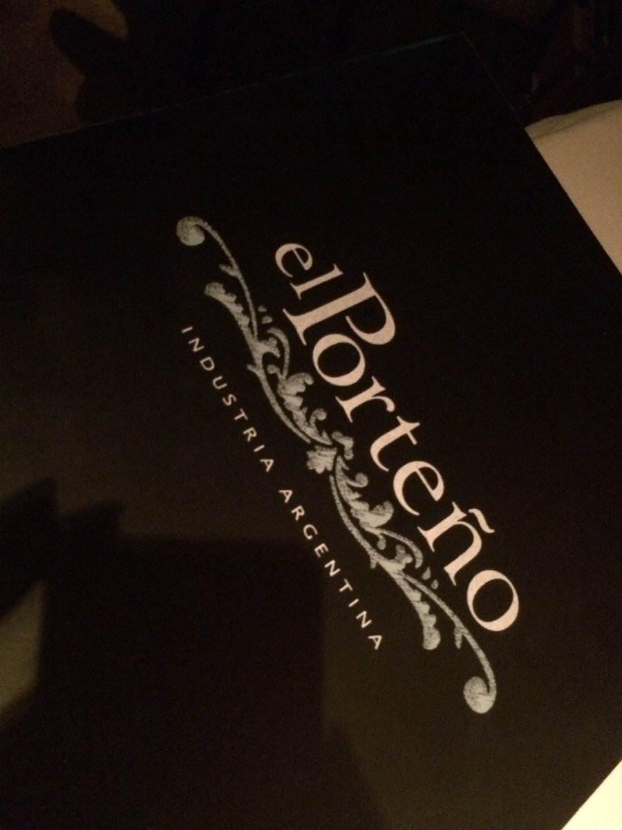 FrancyBuriani's tweet photo. Cena al #porteno.. in buona compagnia @Fedez @rawvatsy @ChiaraFerragni 😉 https://t.co/XkarmsJS27