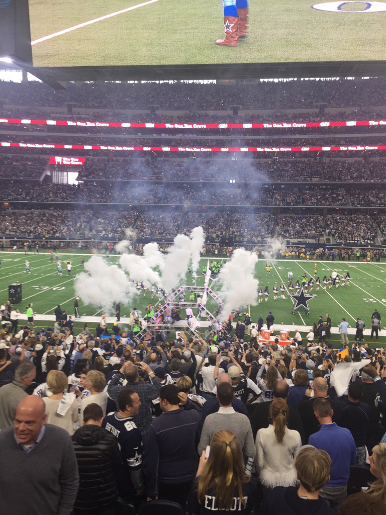 EmmittSmith22's tweet photo. The game is about to begin!! Finish this fight. https://t.co/MA1uGOCczT
