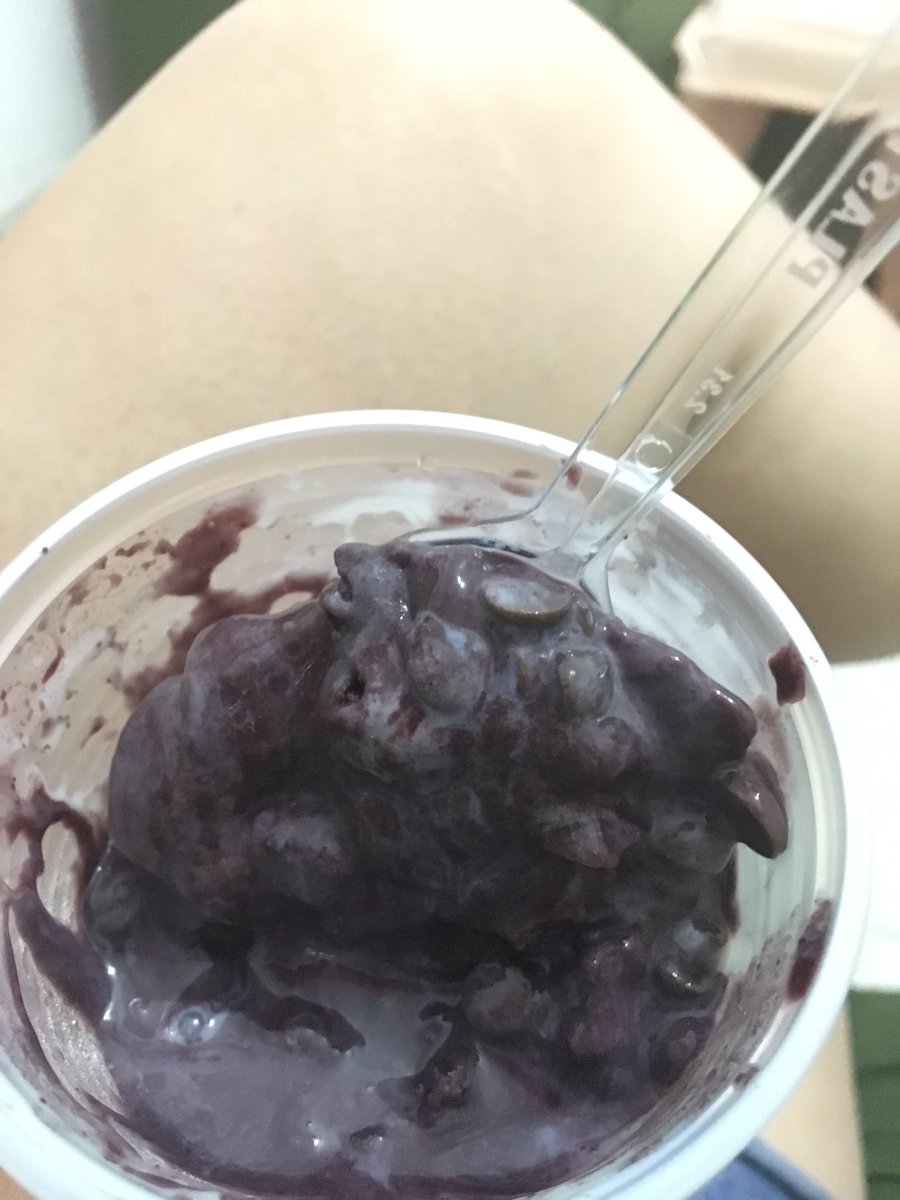_SABRYN_A's tweet photo. Love you Açaí 😋❤🇧🇷 https://t.co/DXtJAiadXa