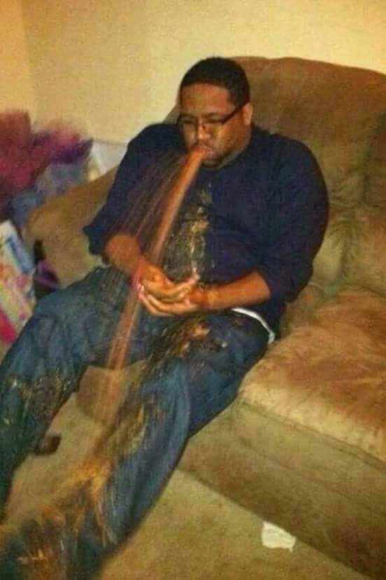 zbeubman's tweet image. "t'écoute du jul?"
MOI: