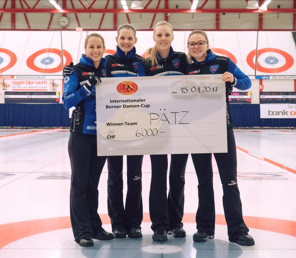 fd_mardoqueu's tweet photo. Congratulations &amp; Good Luck to @TeamPaetz in Scotland! @glynchat 2017! @GoldlineCurling @RunbackApparel @Alinapaetz @lehmannna @marisa_wh 🇨🇭 https://t.co/I4hxZNiMT3