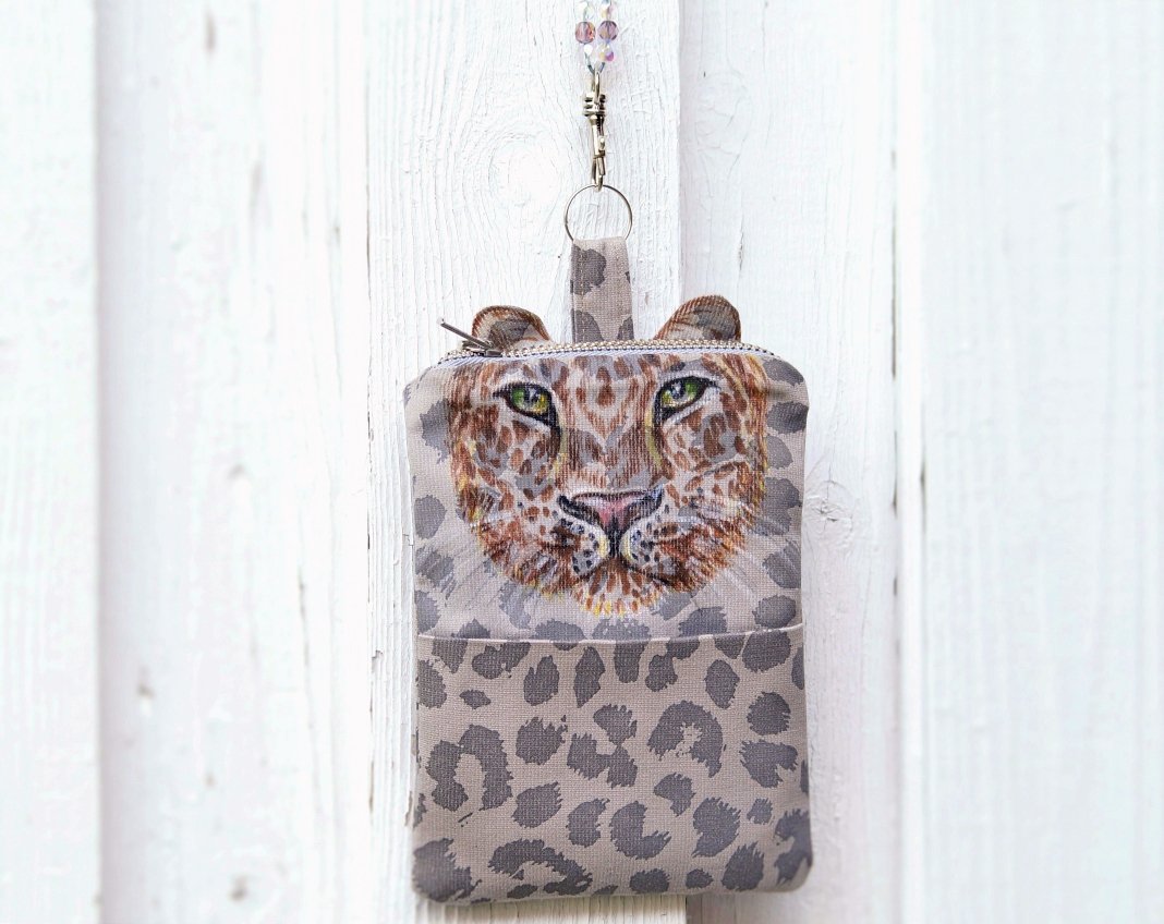 FreshWind8's tweet photo. https://t.co/pu70pfZgvE #zipper #bag #womensbag #leopardbag #pouch #travelwallet #phonecase #leopard https://t.co/k1kige5s4s