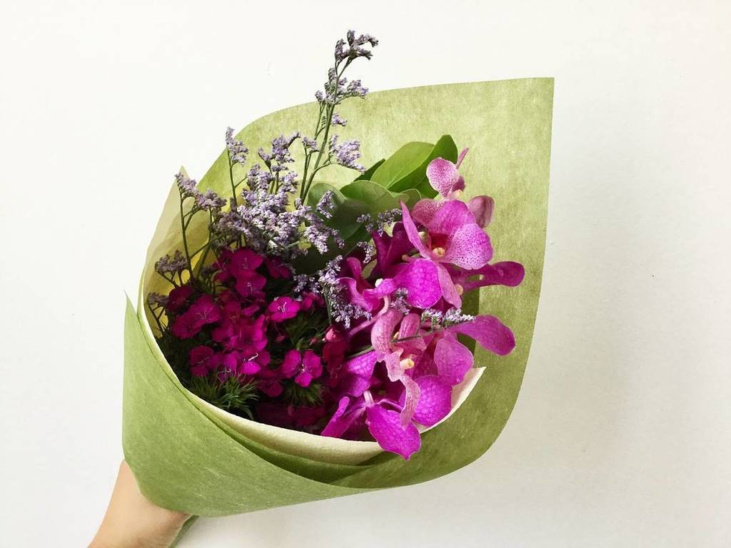Good morning Sydney! Today's #DailySpecial of two Vanda Orchids, Misty Status and Sweet Wi… ift.tt/2jz6lBB