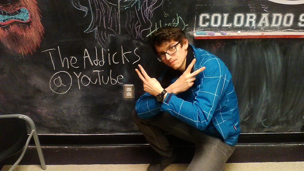 TheGameAddicks's tweet photo. MC Sexy gettin dough at #dpdough. Keep it real and stay #InTheZone. Stay #Addicked https://t.co/z79h9ymnpr