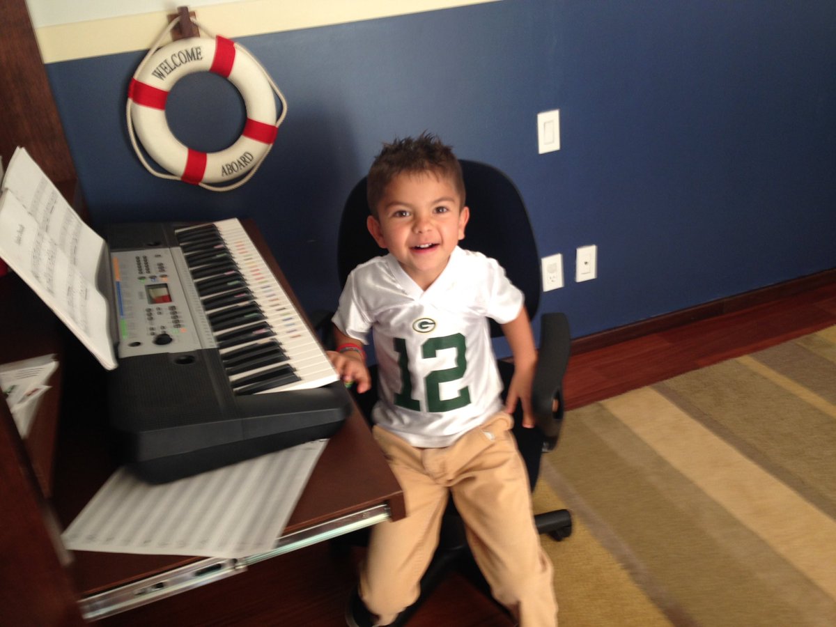 Hora de ponerse a trabajar A. Rodgers ! <a href="/FOXImpactoNFL/">FOX Impacto NFL</a> !