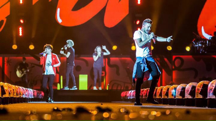 1DNewsB's tweet photo. Voto do dia: 
DEIXE O SEU RT PRA AJUDAR BA VOTAÇÃO, ESTAMOS VENCENDO.  DIRECTS MISS ONED #BRITVIDONEDIRECTION https://t.co/XWYH9ET2xE