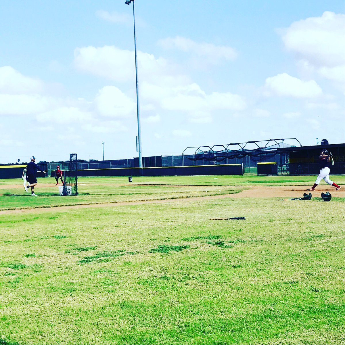 Prospect_Prep's tweet photo. Texas Colts down in the Rio Grande Valley for high school tryouts. Great turn out with ALOT of talent! #texaswide #coltsnation https://t.co/mDihuwoX9P