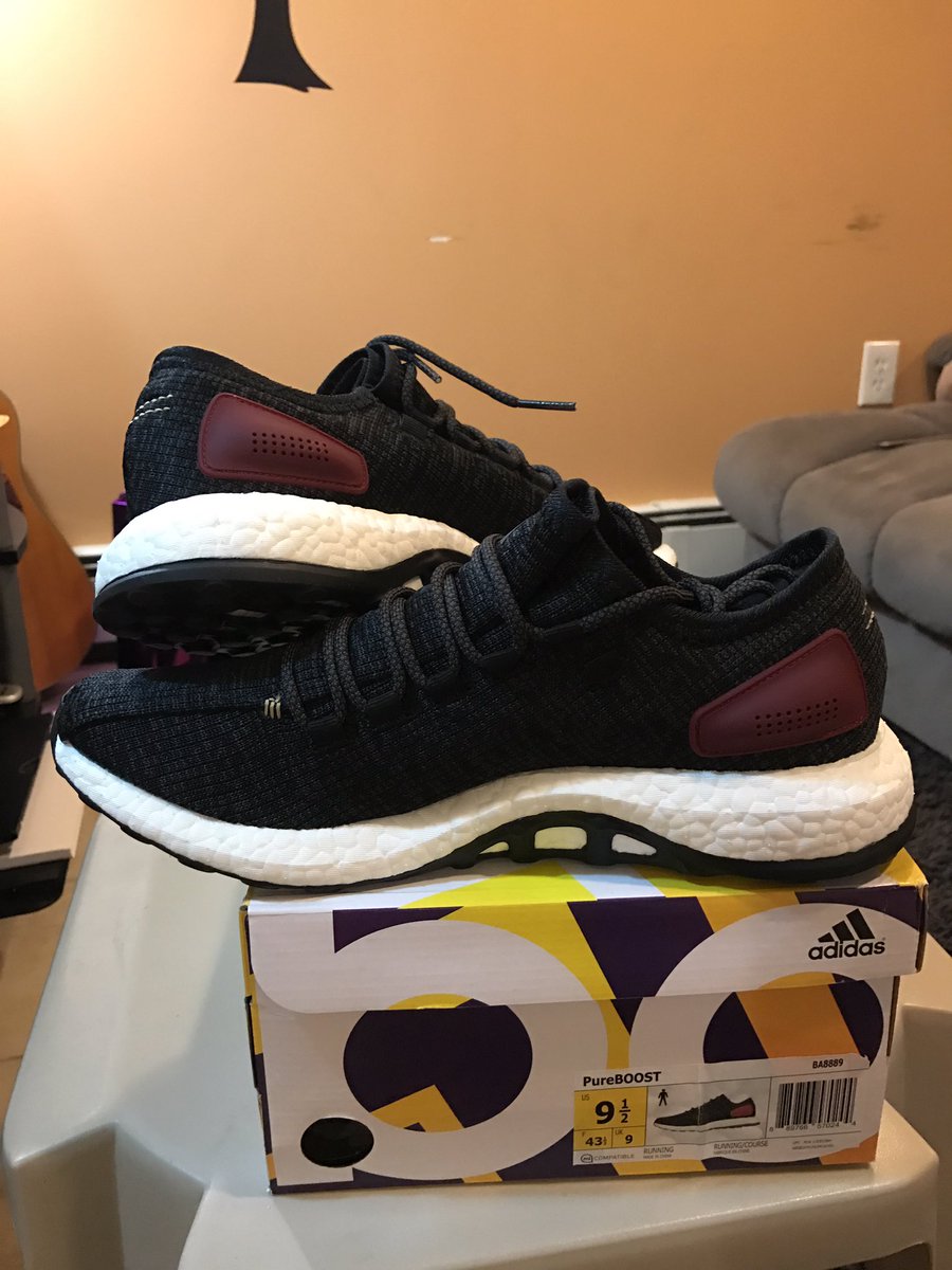 akewstiks27's tweet photo. @SneakerCommerce Be the first to own Pure Boost Burgundy NOW. releasing in 2/1/17 DM me if interested sz 9.5 https://t.co/BkJQ5qNAbq