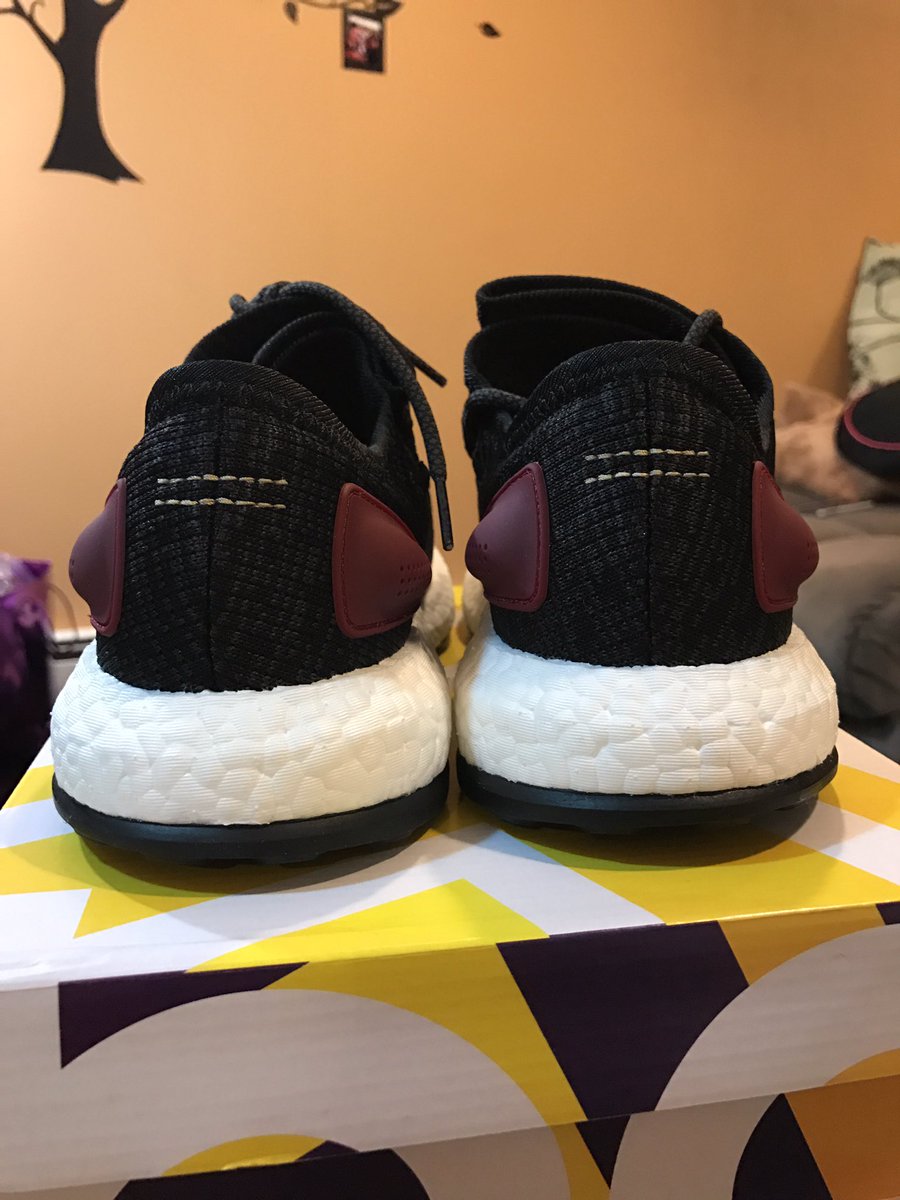 akewstiks27's tweet photo. @SneakerCommerce Be the first to own Pure Boost Burgundy NOW. releasing in 2/1/17 DM me if interested sz 9.5 https://t.co/BkJQ5qNAbq