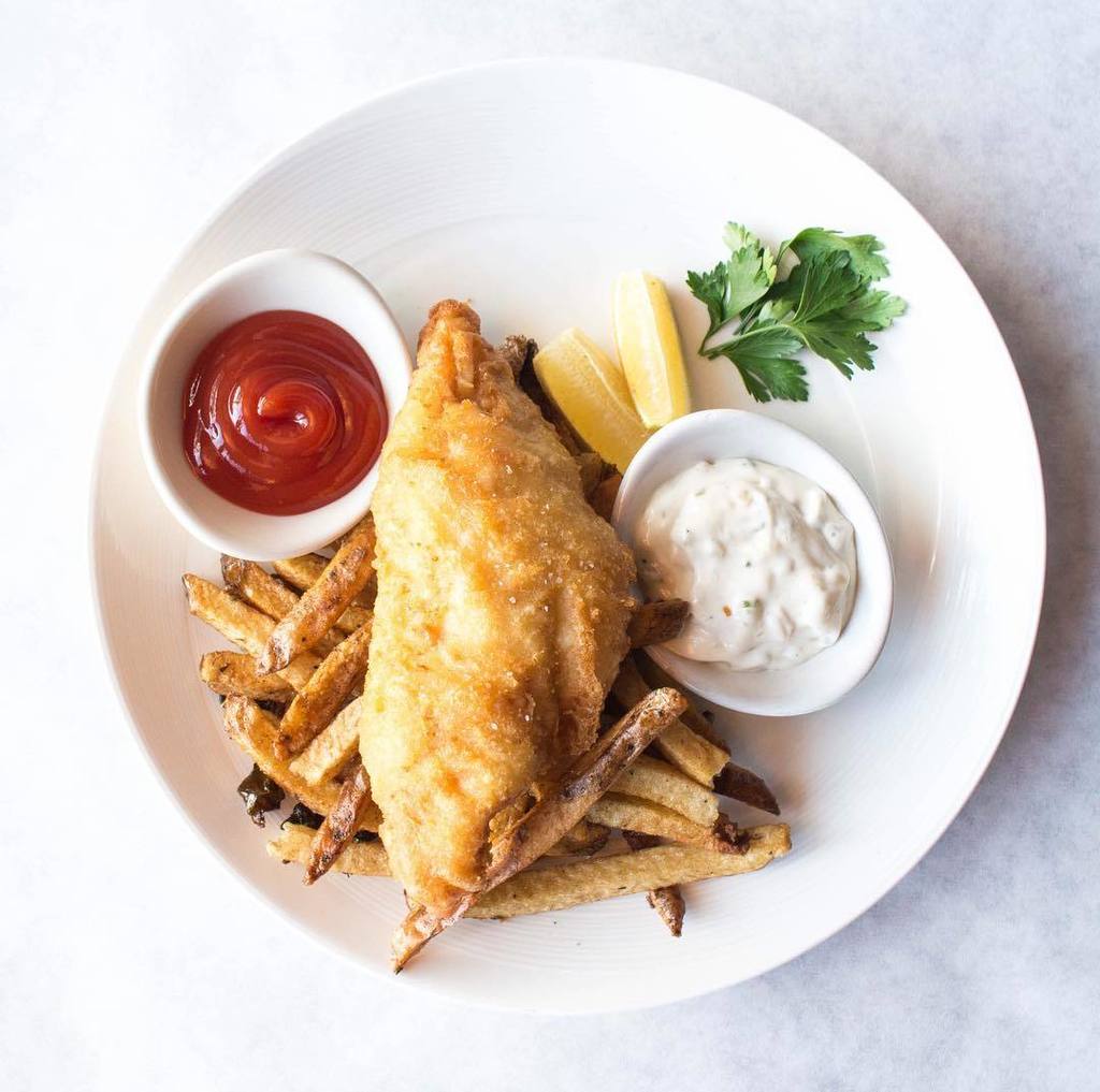 Sunday means some chips, some fish and a whole lotta yum. Eating in moderation is also par… ift.tt/2jNu1kT