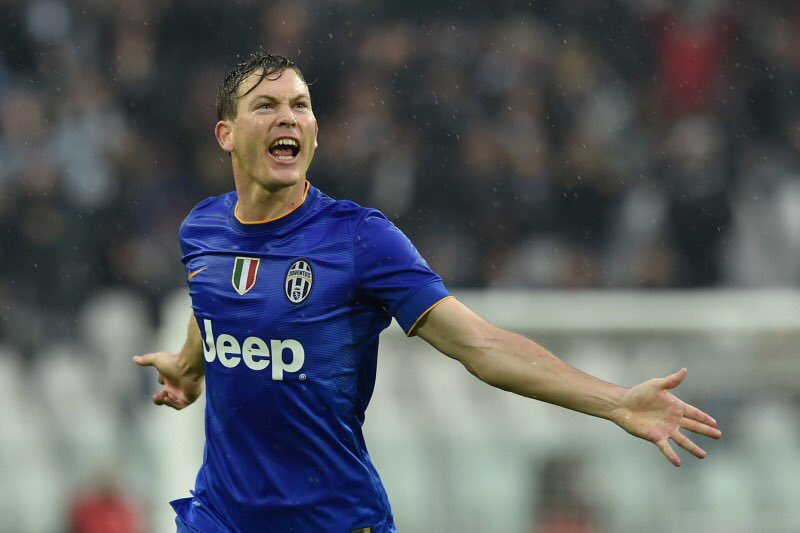 Happy birthday to Juventus right-back Stephan Lichtsteiner, who turns 33 today. 

Games: 210 
Goals: 15 