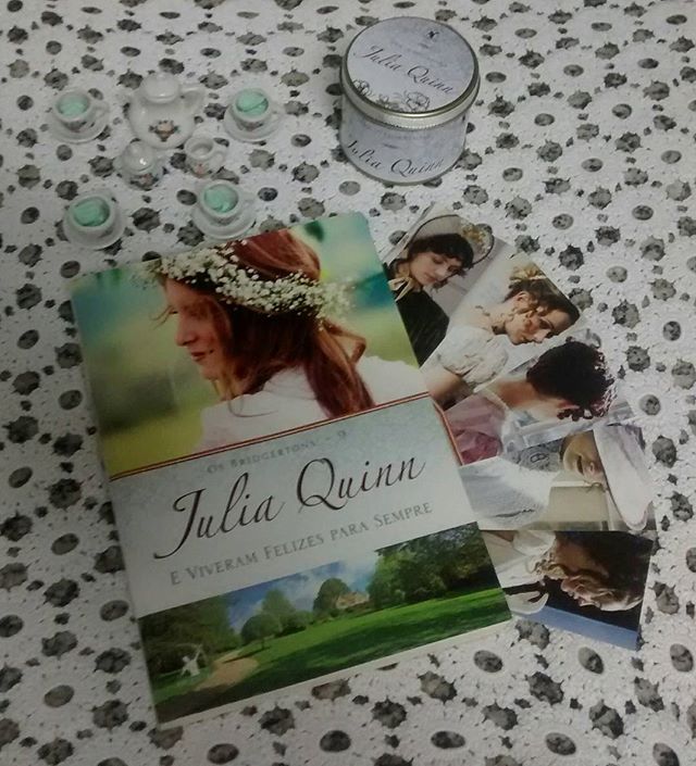 DePemberley's tweet photo. "Cada epílogo é precioso." E viveram felizes para sempre, o último livro dos Bridgertons, resenha pela @alinetavcor https://t.co/2RvLTTcVXU https://t.co/ZVEl81IyQ1