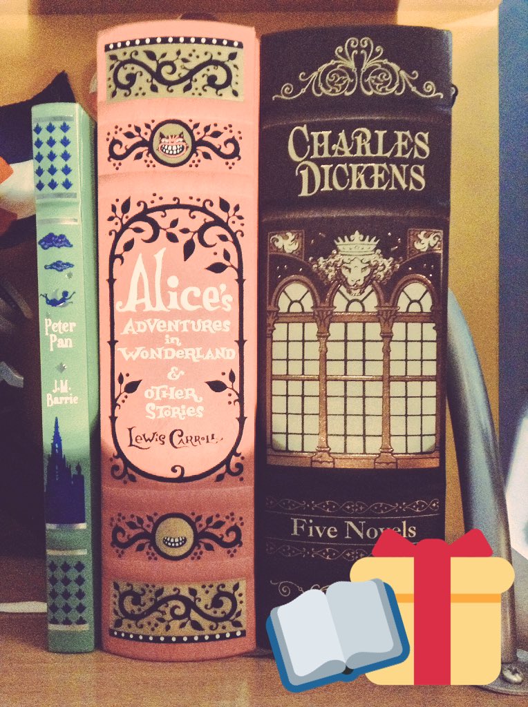 Victor_Arribass's tweet photo. un regalito más para la colección :) @BNBuzz #megustaleer #booktag #RegalaUnLibroEnNavidad https://t.co/DcwaUigCcE