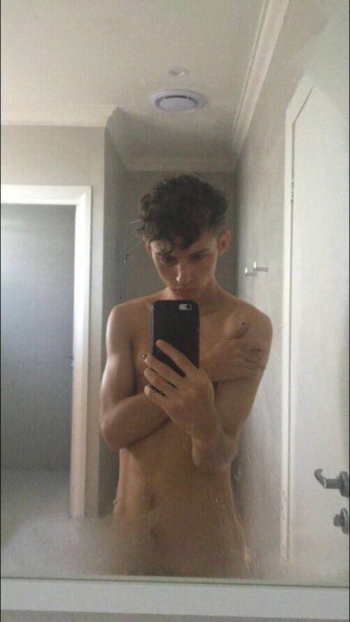 LiIBabyTroye tweet picture