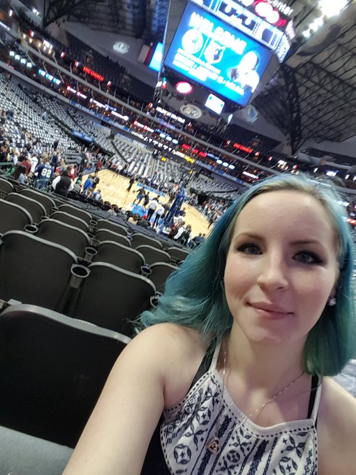 I had a blast! #mavericks #theywon #dallasmavericks @dallasmavs https://t.co/xWx2vFtogk<a href="/tag/mavericks"class="tags">#mavericks</a><a href="/tag/theywon"class="tags">#theywon</a><a href="/tag/dallasmavericks"class="tags">#dallasmavericks</a>