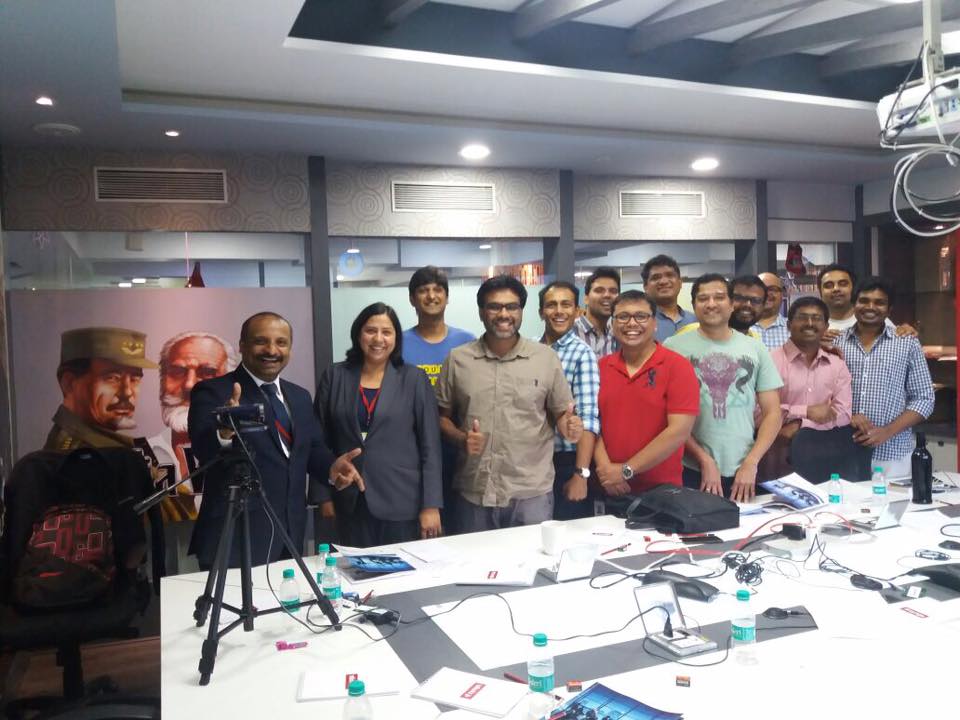 DaleCarnegieInd's tweet photo. Executive presenters from Zynga, ready to take over the world! https://t.co/dSoJOfSVx5 #TransformationIsHere https://t.co/rm6jLlSxSj