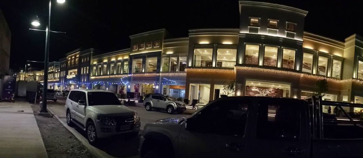 megaworld_corp's tweet photo. Awesome panoramic shot of #IloiloBusinessPark you got there, @SIM_rific! Thanks for visiting the #FestiveWalkParade. #TownshipsAreUs https://t.co/Maz9aj9e2q