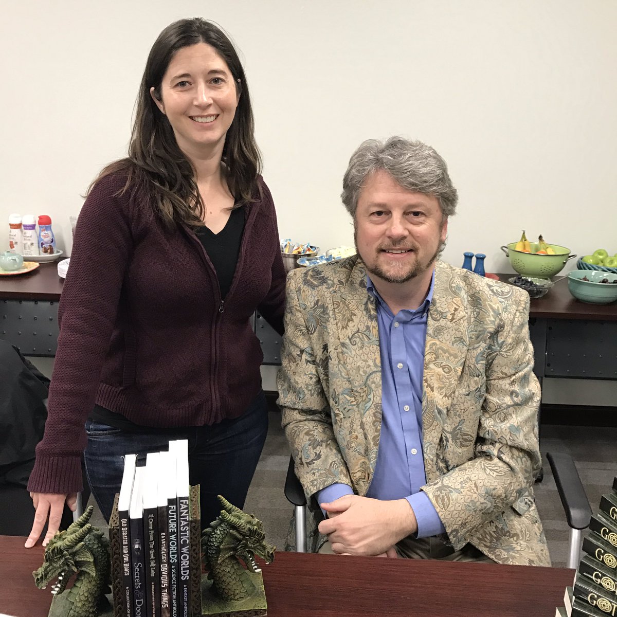 rachel_lewis_ut's tweet photo. Met Michael Darling at CPP&S #BestWritersConference #CalliopeWritingCoach #GotLuck https://t.co/mwUNsB2oFf