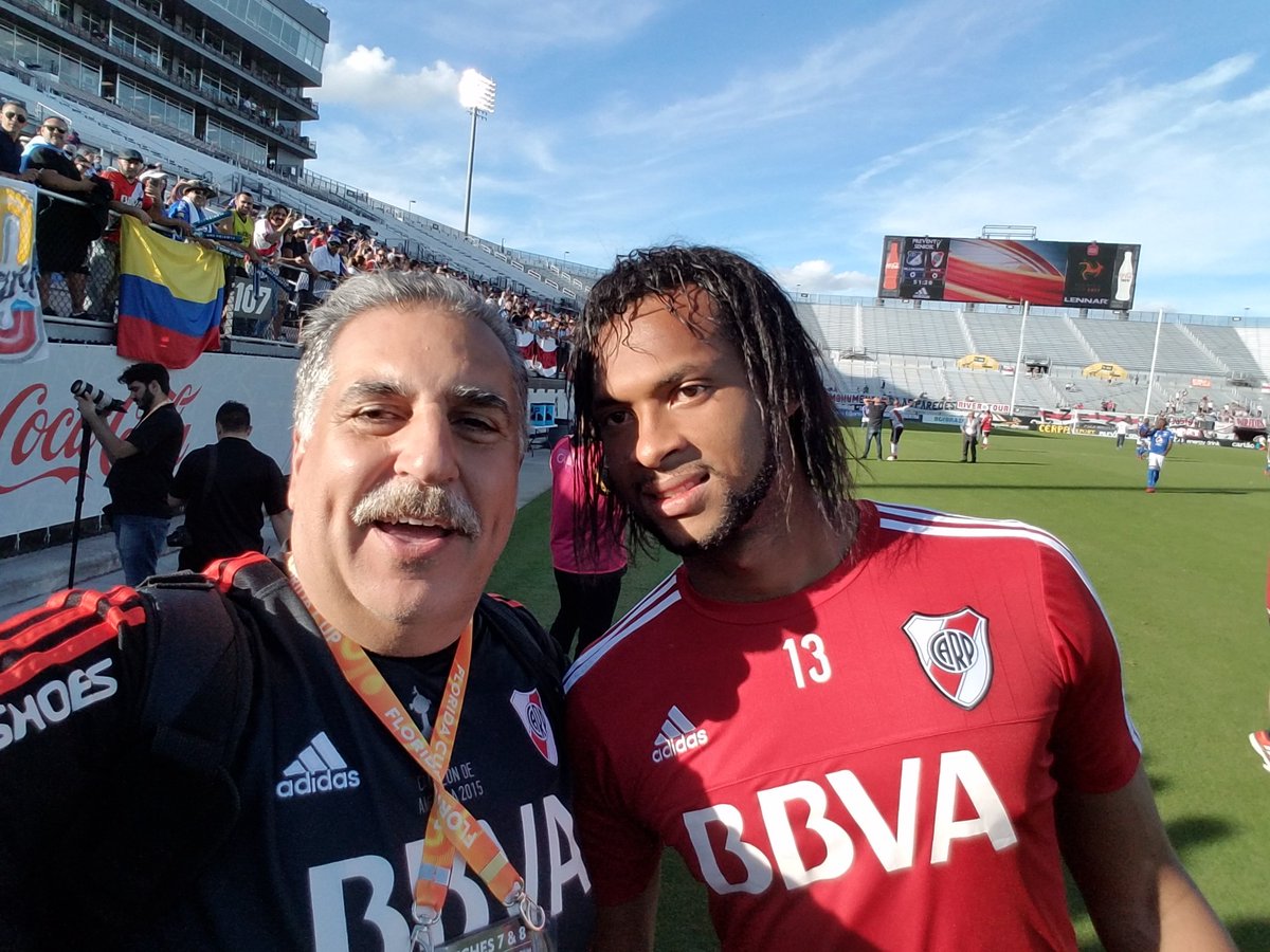 FernandoFiore's tweet photo. Un día de SOL... RIVER 1-0 MILLONARIOS en la @FloridaCup2017 Abrazo a todos los amigos y GRACIAS POR la buena onda... @CARPoficial ..MINA https://t.co/hlGOGbhfTT