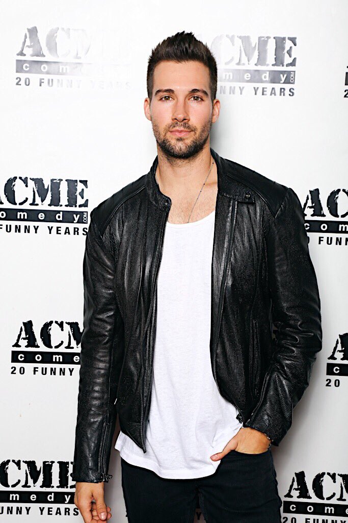 jamesmaslow's tweet photo. Beard game getting stronger https://t.co/0X7LKhHU3k