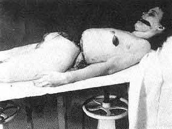 PostMortem_post's tweet photo. 70 years ago today, The Black Dahlia's body was discovered in LA https://t.co/Msqm6xesMx #filmnoir #MurderMystery https://t.co/fzQ0I9RpMo