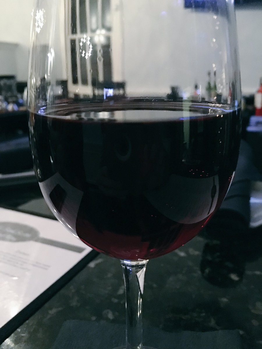 thebankbistro's tweet photo. #cheers #wine #thebank #blocknine https://t.co/JCTo69ZC0D