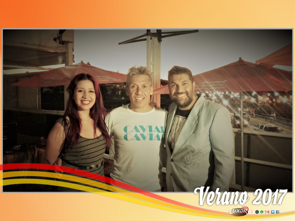 [Ahora] Hablamos con <a href="/WalterSoaresOK/">Walter Soares</a> sobre su gran espectáculo Caviar "Club Capo Cabana". #FMLuxor #Verano2017 #LuxorDeVerano