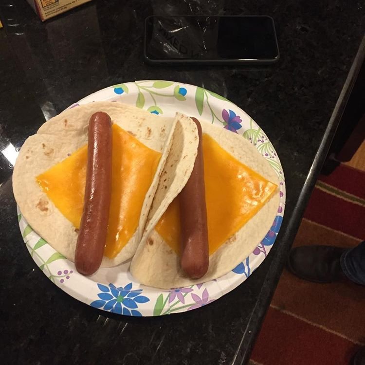 cookingforbae's tweet photo. Bae whipped up Mexican tonight #TacoBae #CheeseAndChiuahua #SheLovesMeNot #struggledogs #struggleslicesunday #cookingforbae https://t.co/wkVRZg0mGm