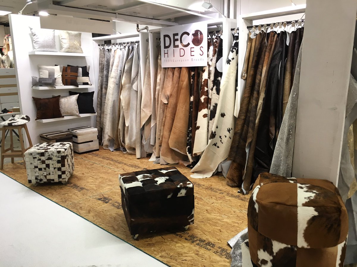 decohides's tweet image. We will be at #LVMkt on Pavilion 1 booth 4105. Please stop by to say hello and check our #cowhide rugs and #new arrivals😎