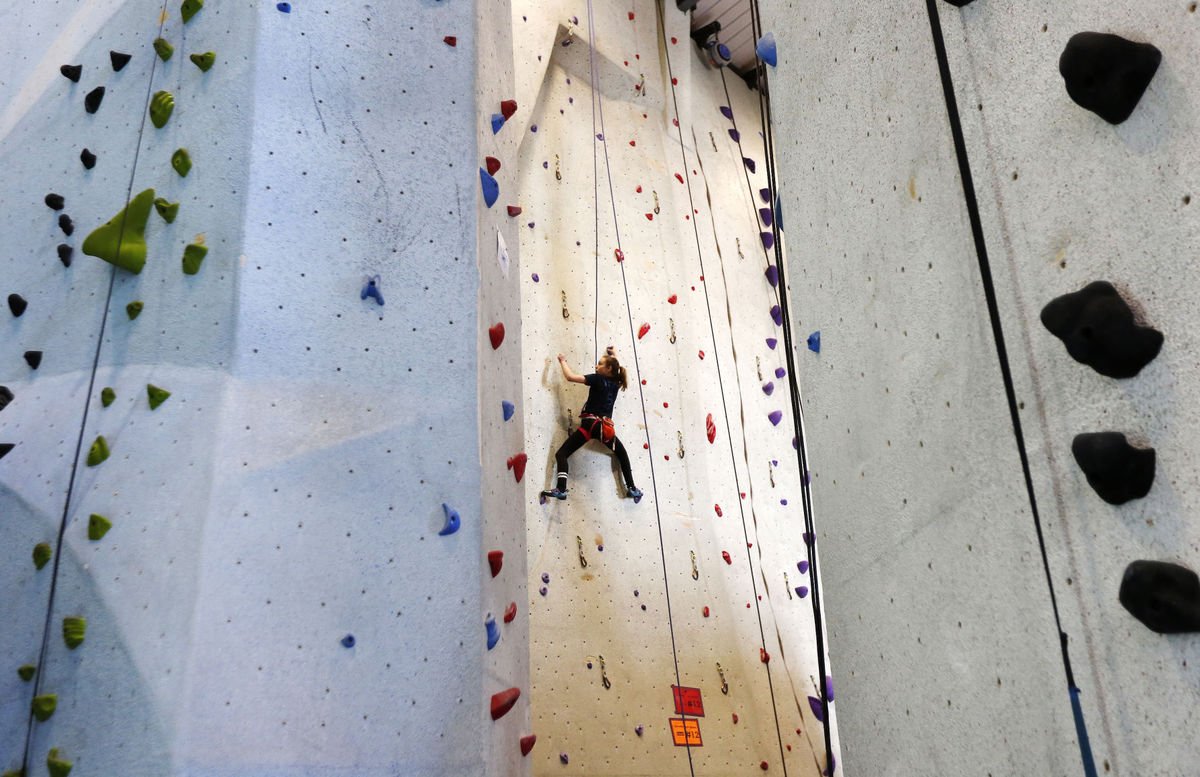 PB_News's tweet photo. Photos: Climbing Competition at Roca Climbing &amp; Fitness -- https://t.co/7cYKf1UAWS via @alinkphoto @climbroca https://t.co/3hYV5SBLUH