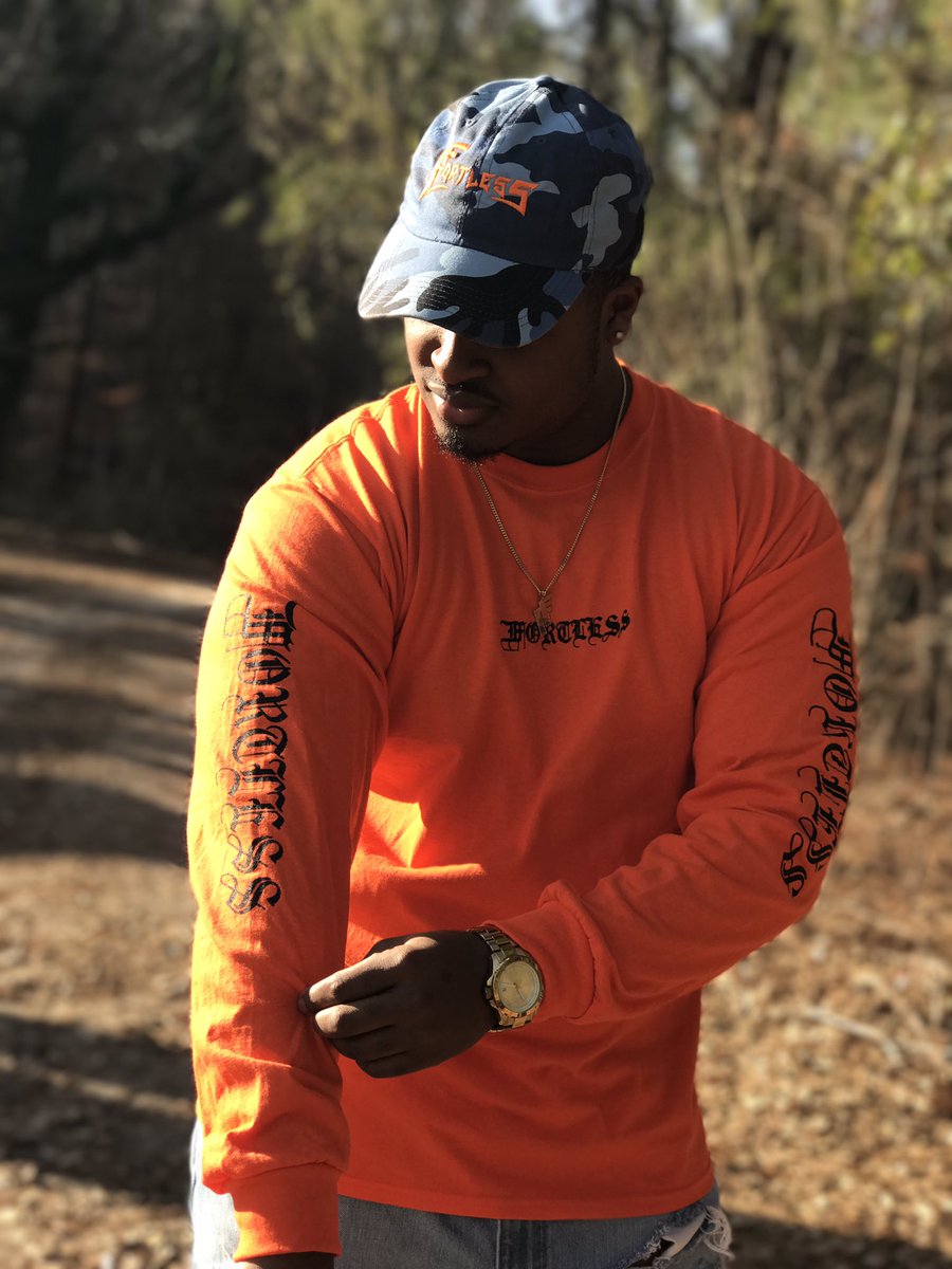 FFORTLESSco's tweet photo. Spring/Summer FF '17 😏🔥 https://t.co/Tkuu6KAMK5