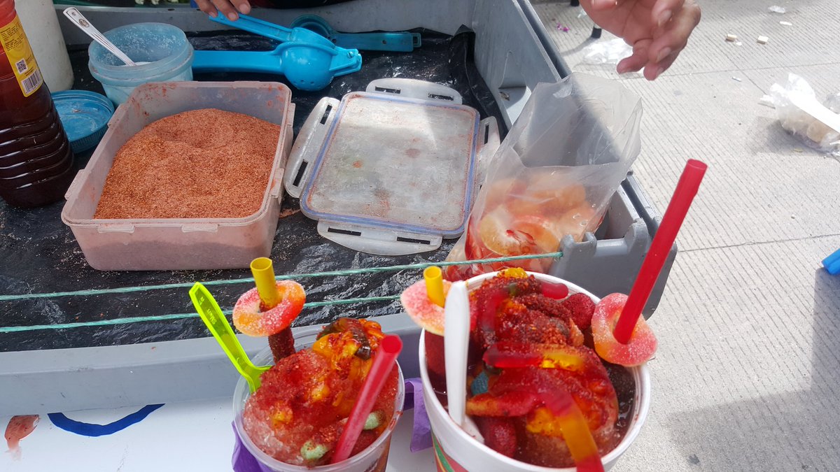 xemhan's tweet photo. ¡Consume local! https://t.co/Jkm7iN49w4