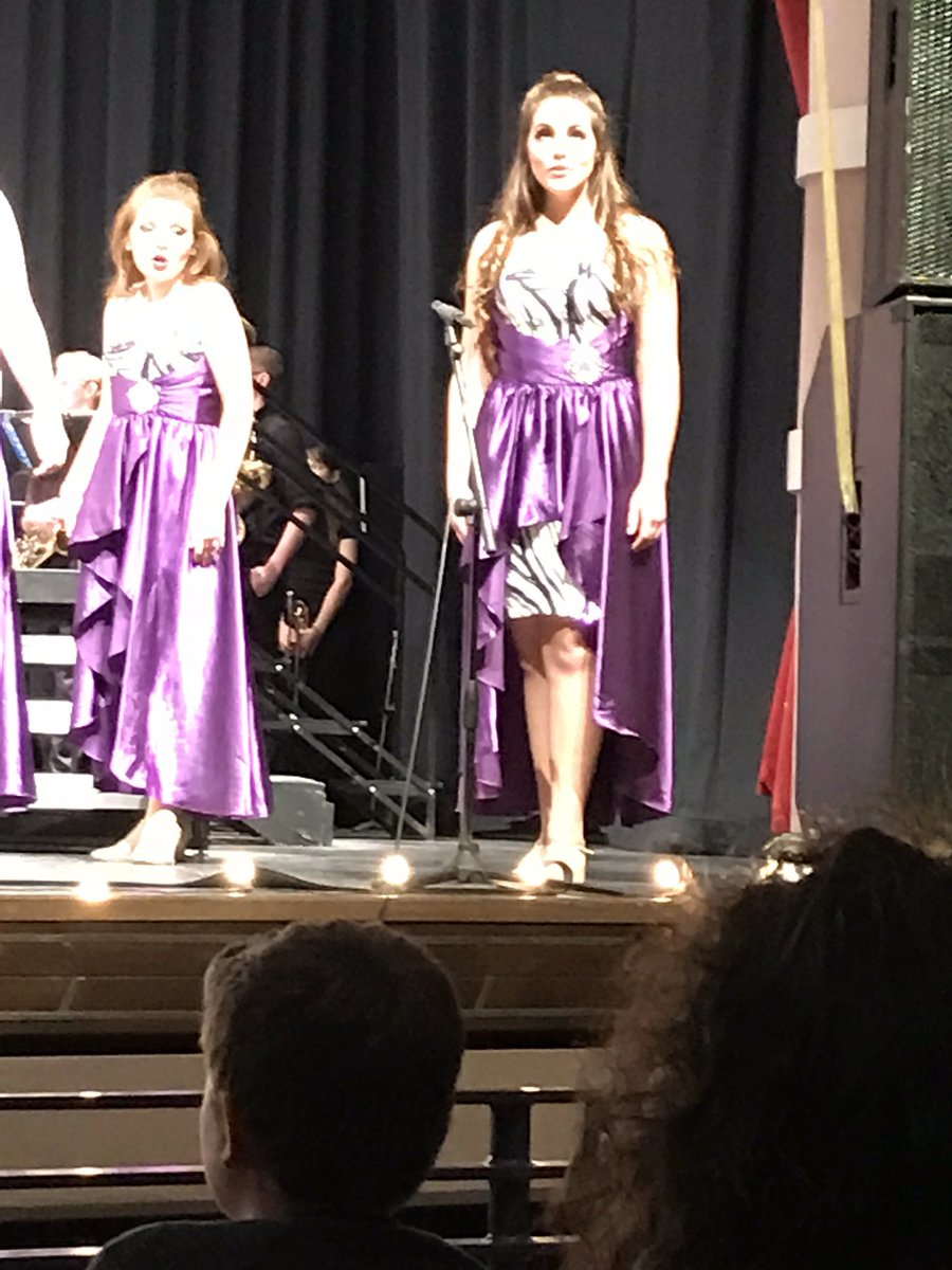 jennywirtz's tweet image. Rooting on our favorite show choir kid @nat_wirtzy is exhausting, but so much fun! Thanks @MuscatineComp for a great day!