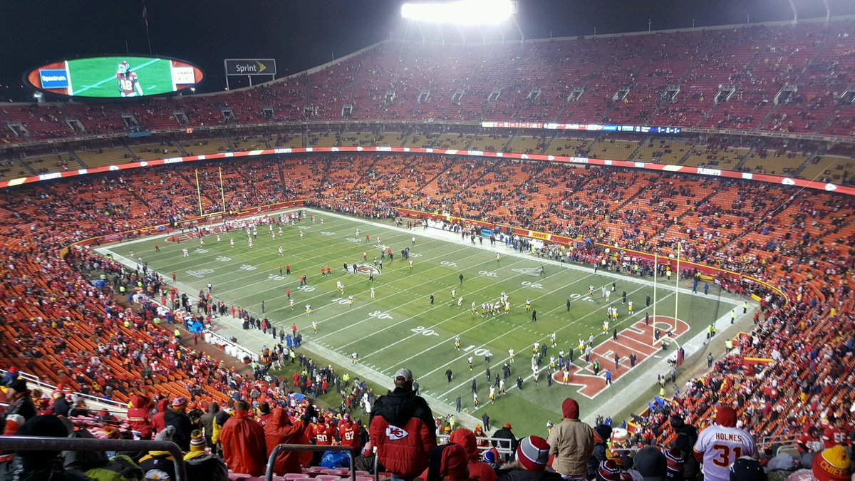 Hawkinboyz's tweet photo. #ChiefsKingdom #KCChiefs  #chiefs  #kc #shouldbeheretoo https://t.co/yViefW9uEb