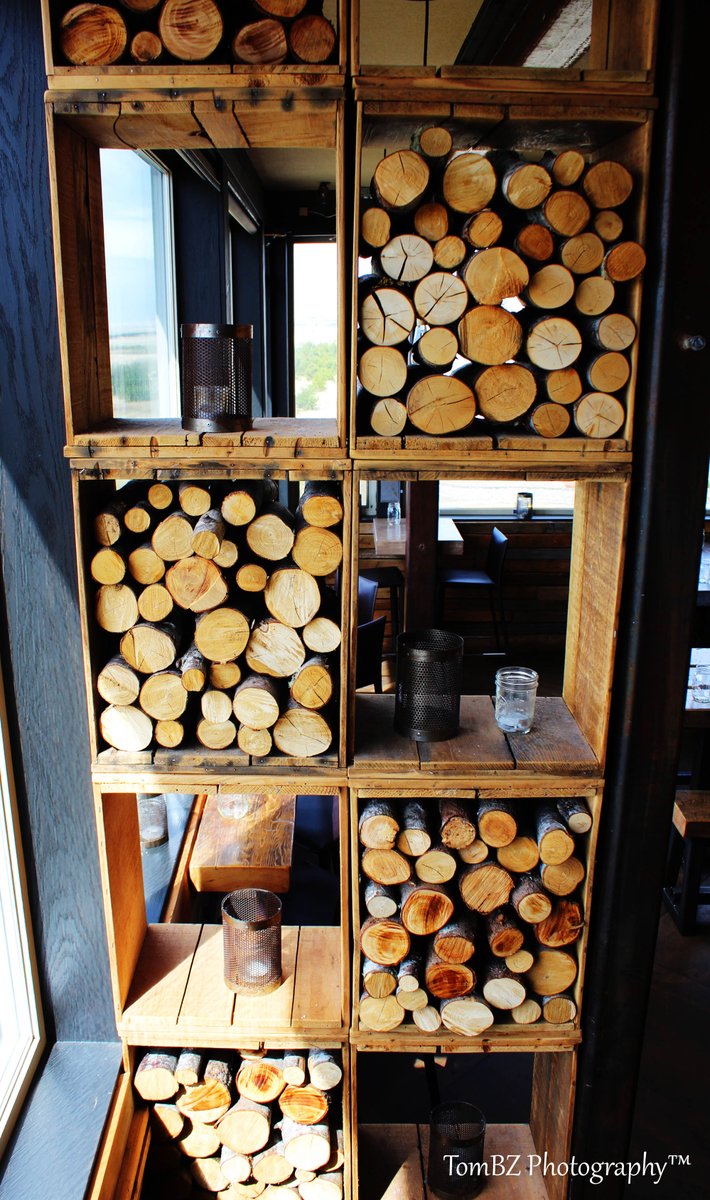 Admiring the small details in our restaurant! I'm inspired to indulge in a wood-fire pizza! #thelittlethings #eatlocal