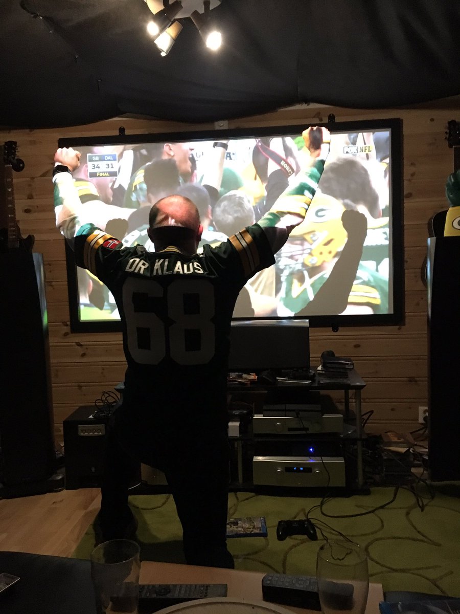 KlausAudun's tweet photo. After the Kick#gopackgo https://t.co/5rsjw2MFaw